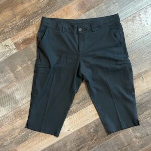 Magellan Outdoors Black Capris